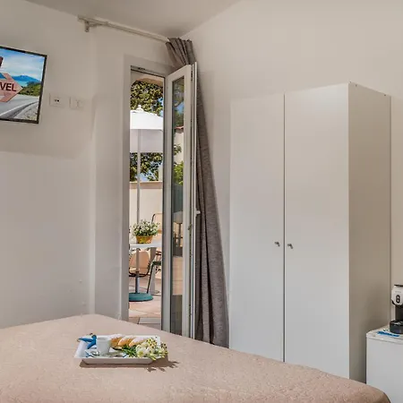 Spada Con Ampi Spazi Esterni San Vito Lo Capo