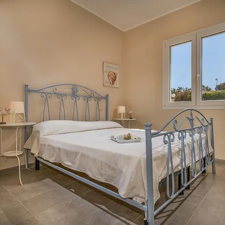 Spada Con Ampi Spazi Esterni *